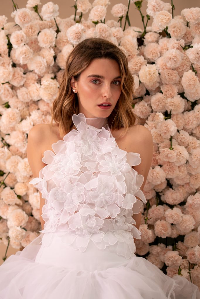 Vestidos de novia diferentes. vestidos a medida. Novia moderna. Novias románticas